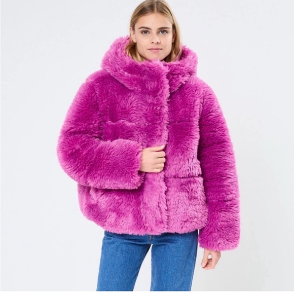 UGG Jackets & Blazers - UGG Pink Faux Fur Teddy Jacket Coat Hooded Size M NWT